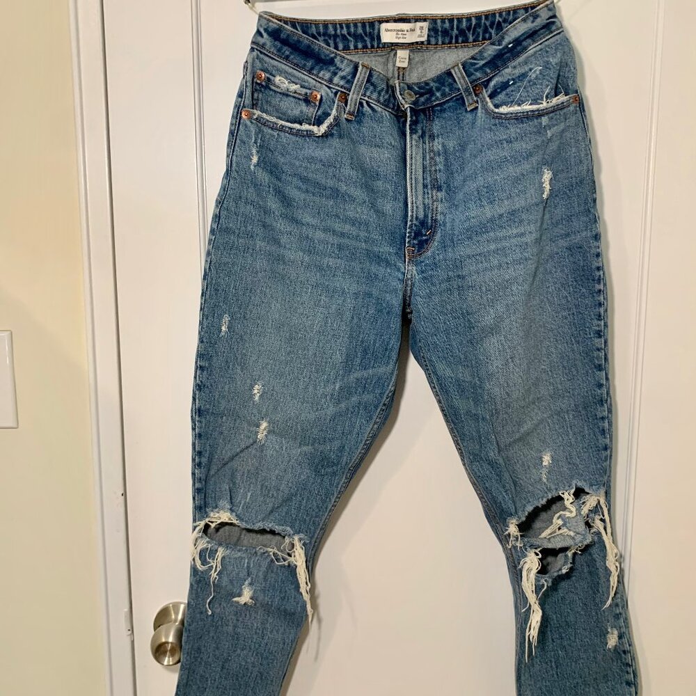 Abercrombie & Fitch - "The Mom" Distressed High Rise Jeans  -  Size 6R/28